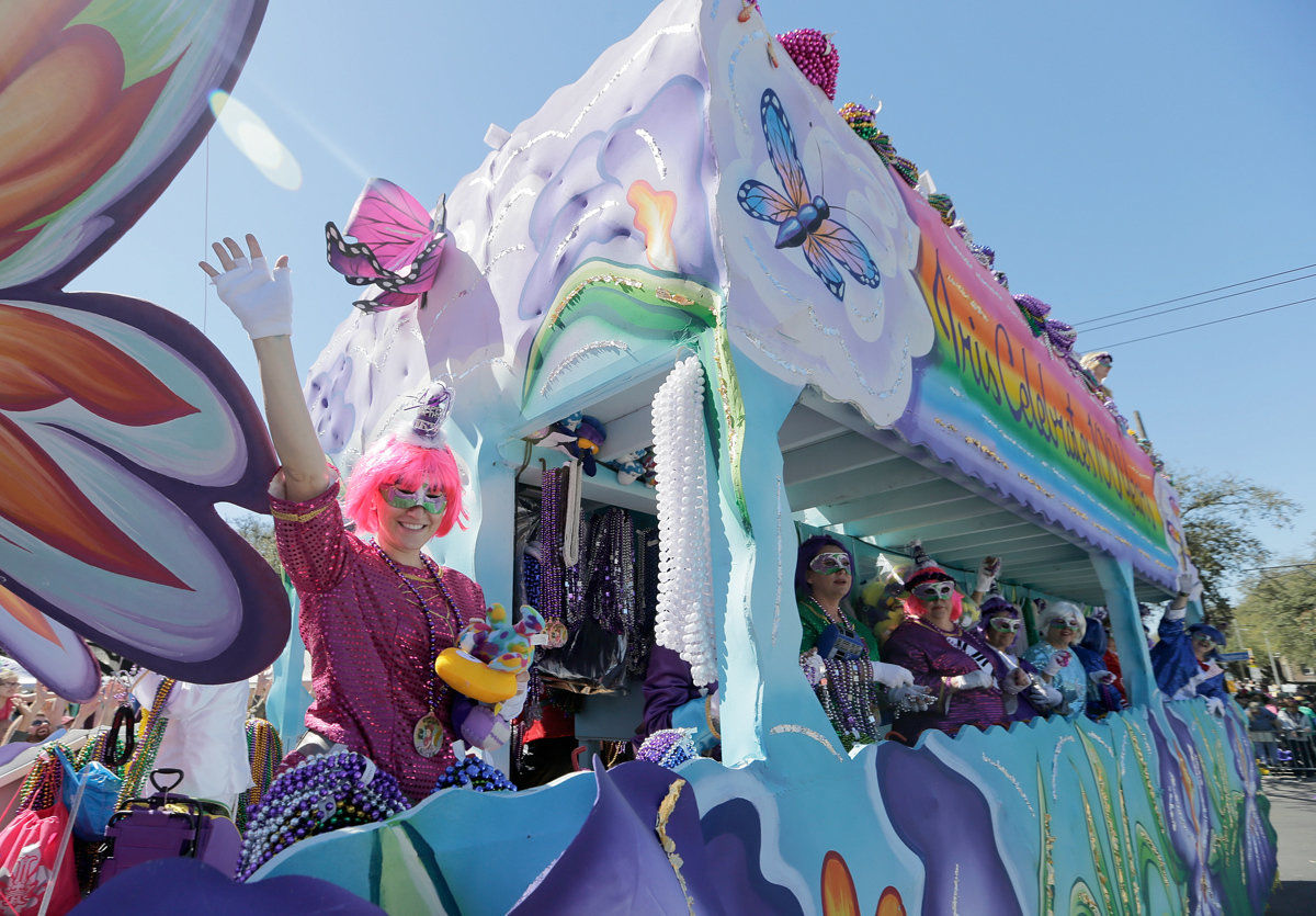 Krewe of Iris 2017 rolls in New Orleans: See Mardi Gras parade photos